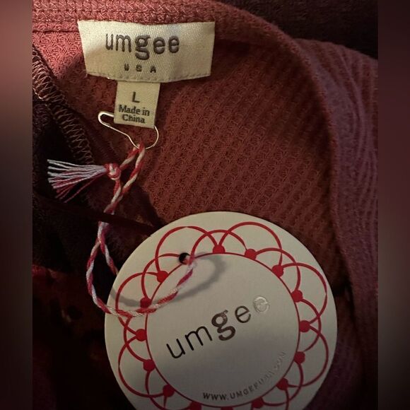Umgee Easy Decision Top size large NWT - Picture 5 of 6
